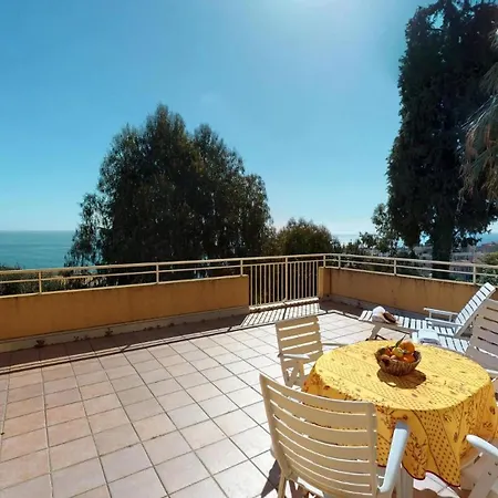 26tl - 3p Climatise Avec Parking Et Terrasse Appartement Menton