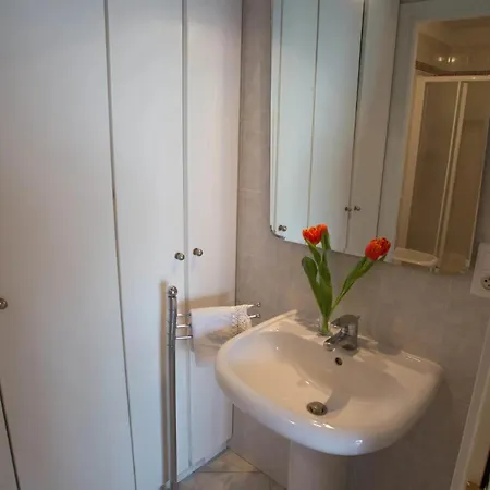 Appartement 26tl - 3p Climatise Avec Parking Et Terrasse *