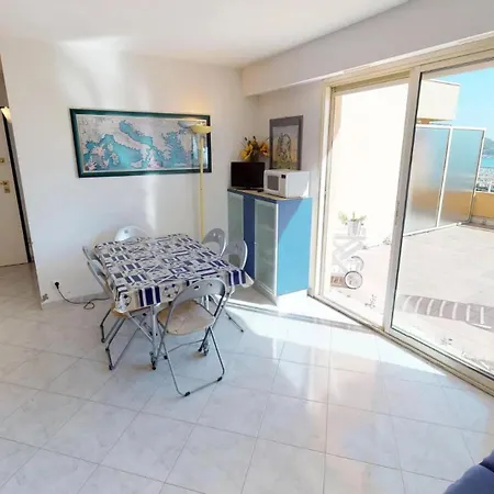 26tl - 3p Climatise Avec Parking Et Terrasse